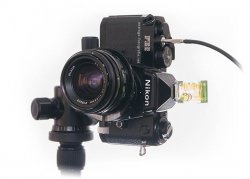 eine Kleinbildkamera mit Shift-Objektiv